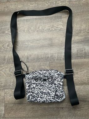 Lululemon Yoga Mat Strap & Pouch